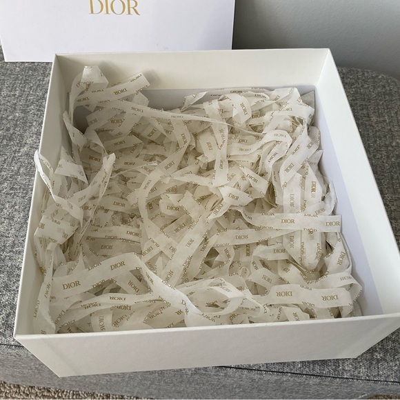 Dior Gift Box Gold and white measures 8.5 x 8.5 x 4 inches new - Picture 3 of 4